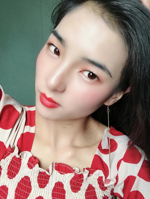 自信的人是最美丽的