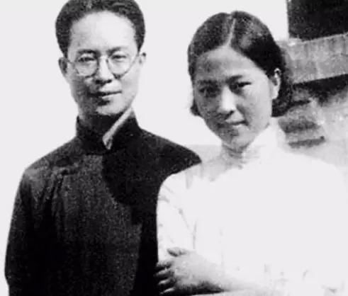 现代中国名人故事：现代名人沉从文_2000个单词