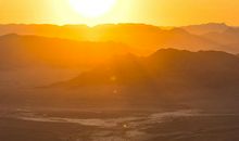 远处的太阳_250字