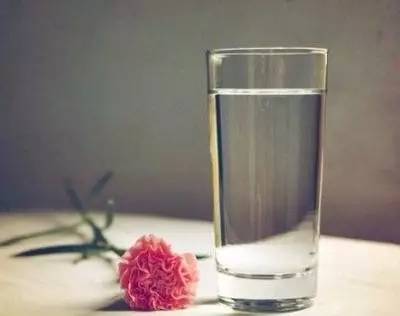 一杯白开水