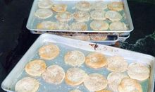 巧出饼师心，貌得婵娟月_500字