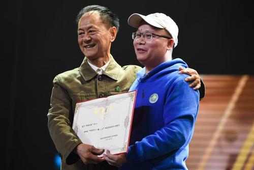 感动，那个集群很强大