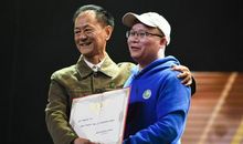 感动，那一簇坚强