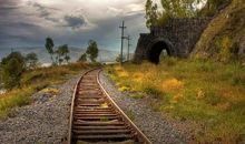 在回忆中孤单前行_400字