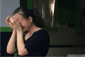妈妈在哭