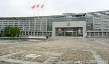 第一次走进这里大学校园_1000字