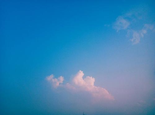 诗中的天空_100字