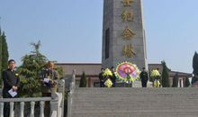 去烈士陵园扫墓