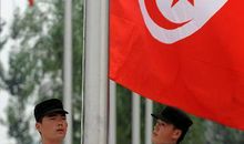 每当国旗升起时