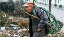 捡垃圾的老爷爷