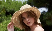 那顶草帽留在我记忆深处