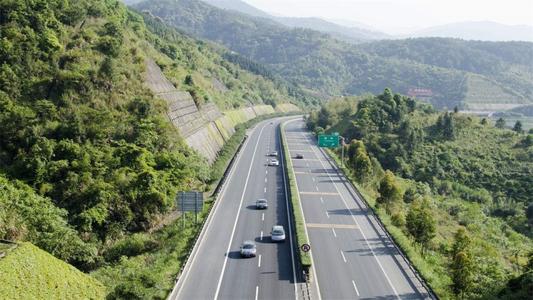 每当我经过那条路