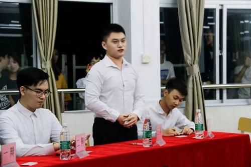 精彩的辩论