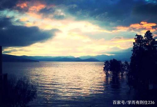 迷人的Lake海