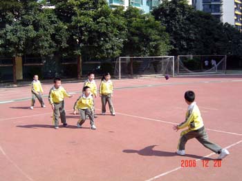 沙袋投掷游戏