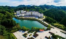 京明度假村之旅