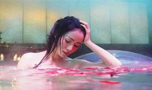 行走在爱的沐浴里