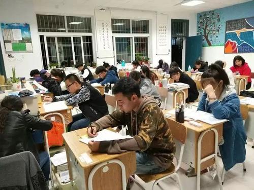 班级之间的幸福