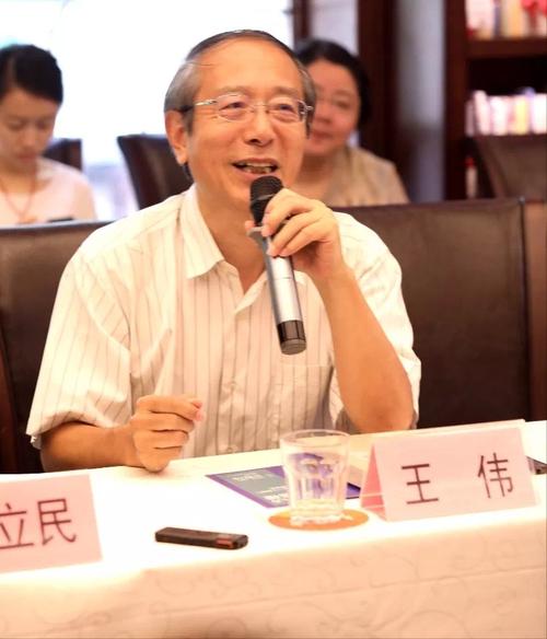 随书
