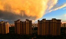 听窗外一阵“雷雨”