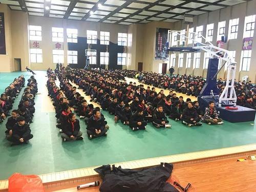 在丽水实验学校毕业典礼上的致辞