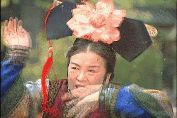 大黄蜂闯进教室