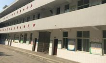 行走在这栋教学楼里