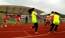 校运会精彩的一幕