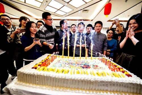 班组生日聚会
