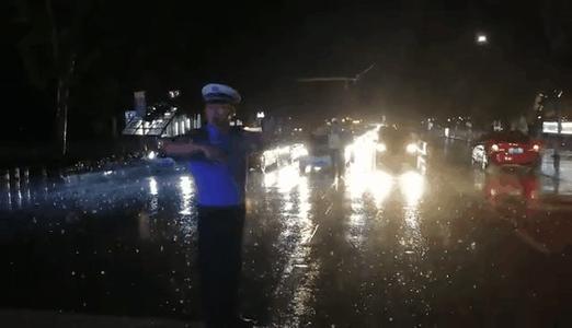 最温暖的电话