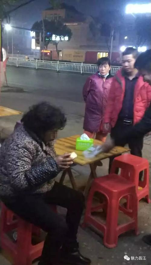 街上令人心动的场面