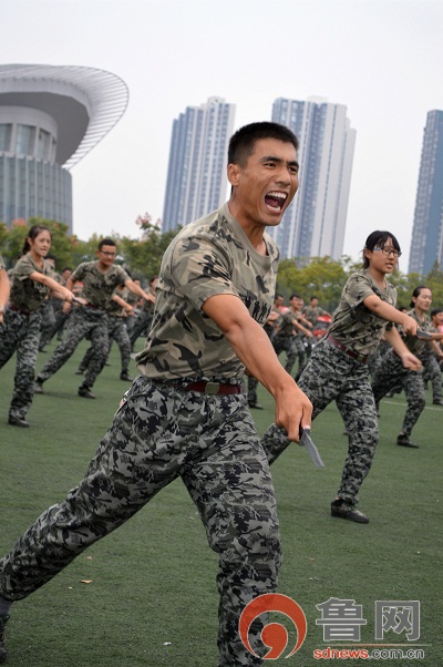 军事训练就像一把刀