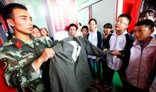 体验消防员生活