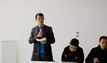 一场别开生面的辩论会