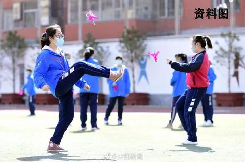 记住快乐的体育锻炼课