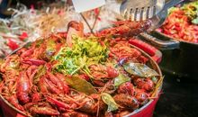 捉龙虾让我快乐