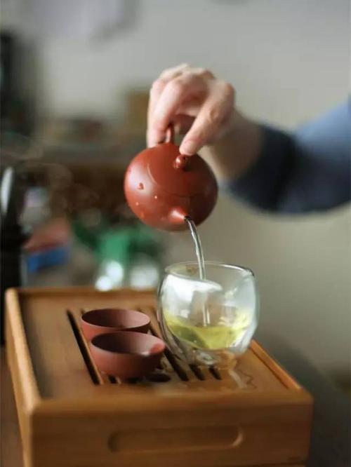 为爸爸泡茶