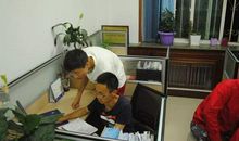 楼道里的那束光