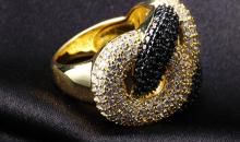 阳光下镀金年华