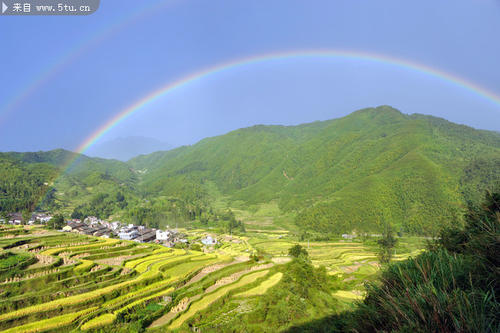 雨后的彩虹