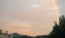 雨天后的彩虹