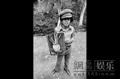 悲伤的童年