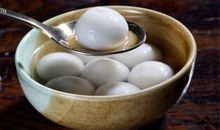 做汤圆庆元宵
