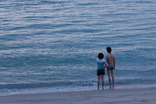 在溪流前遇见大海