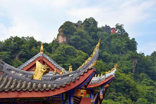 游览古剑山