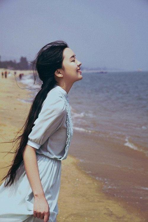 我不能忘记她的脸