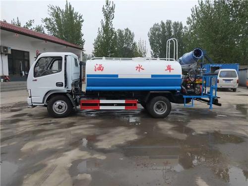 追洒水器