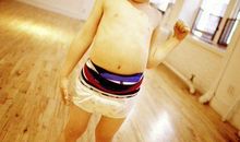 帮外婆照看小弟弟