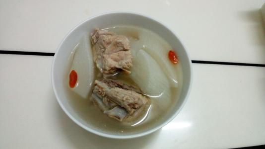一碗排骨汤
