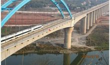 高铁，从老家穿过